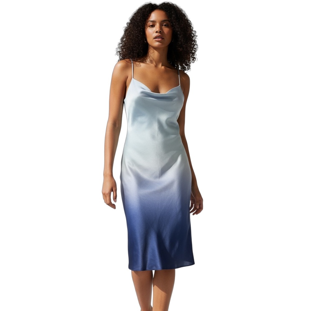 4S13NNA is Woman’s Blue Y2K 90s Ombré Spaghetti Strap Maxi Dress size Medium